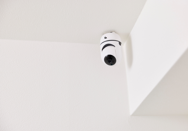 天井に設置した防犯カメラ（室内カメラ）の画像